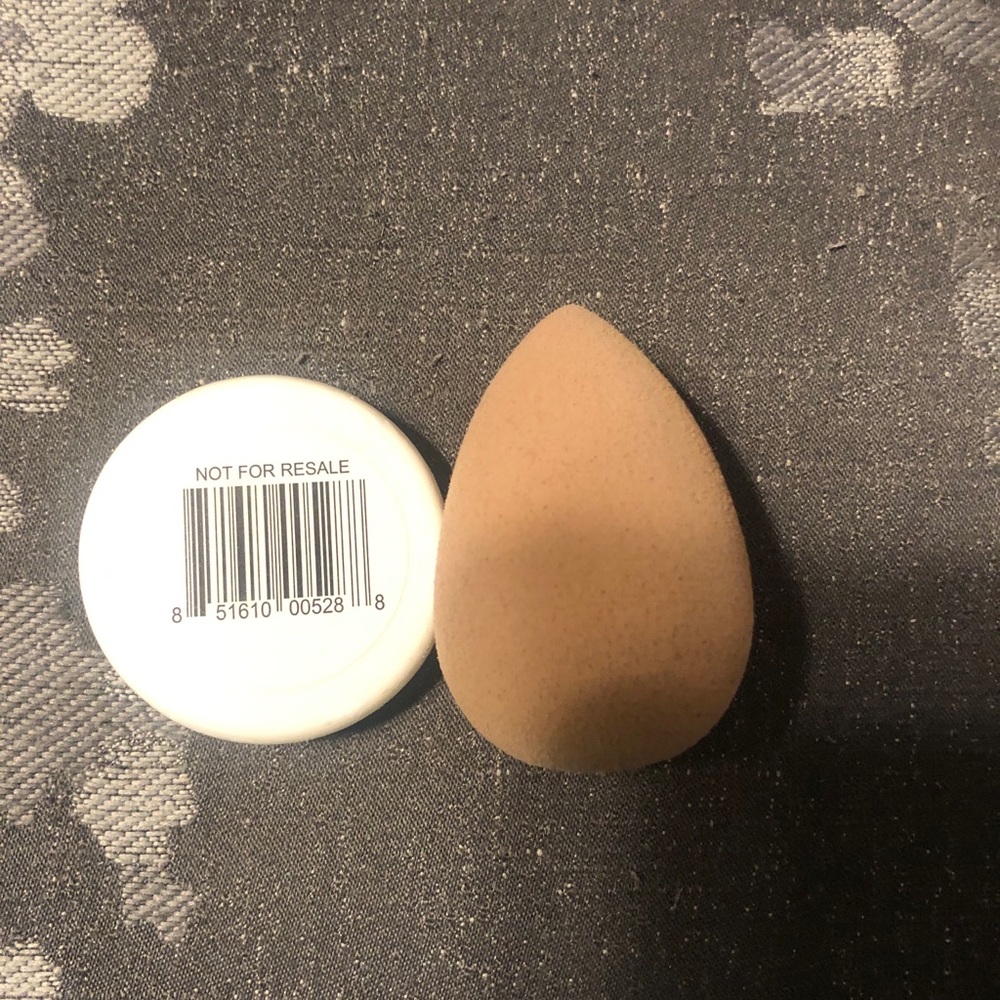 BeautyBlender Sponge and Cleaner NWOT - Picture 5 of 8